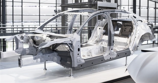 鋁制發(fā)動機，鋁制散熱器，全鋁車身